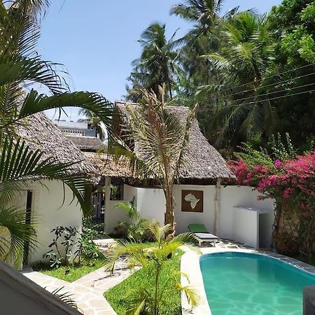 Garoda House Turtle Bay Jacuzzi ☆☆☆☆☆ Kilifi Ватаму Екстериор снимка