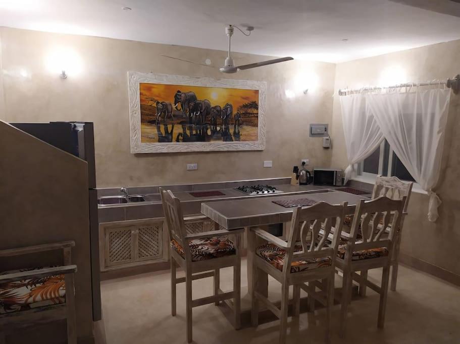 Garoda House Turtle Bay Jacuzzi ☆☆☆☆☆ Kilifi Ватаму Екстериор снимка